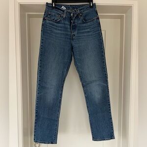 Classic Women’s Levi Jeans